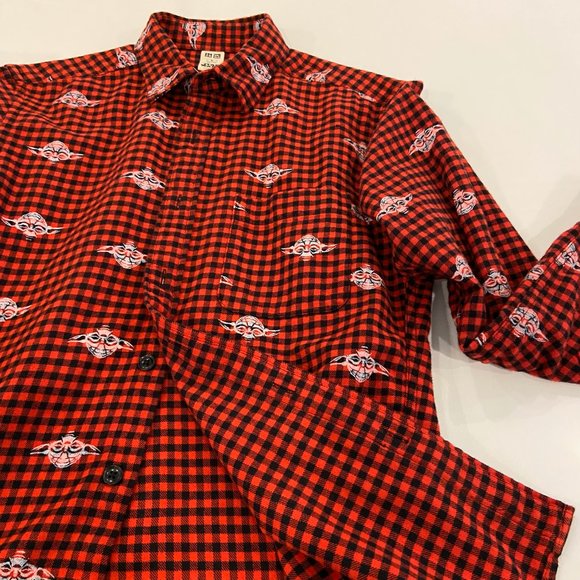 Uniqlo Special Edition Star Wars Red Plaid Shirt US M - Picture 6 of 7